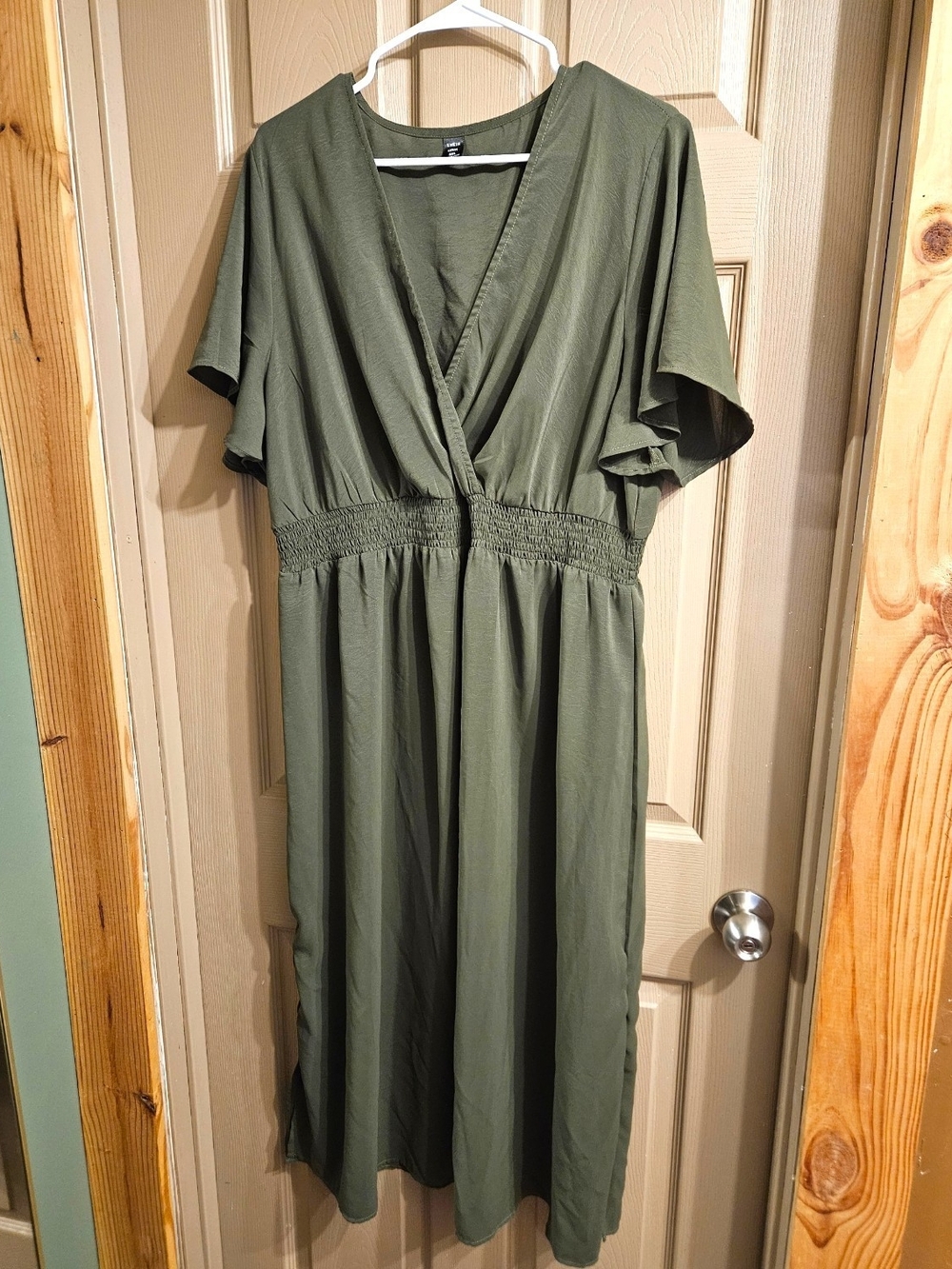 SHEIN Olive Green V-Neck Smocked Midi Dress